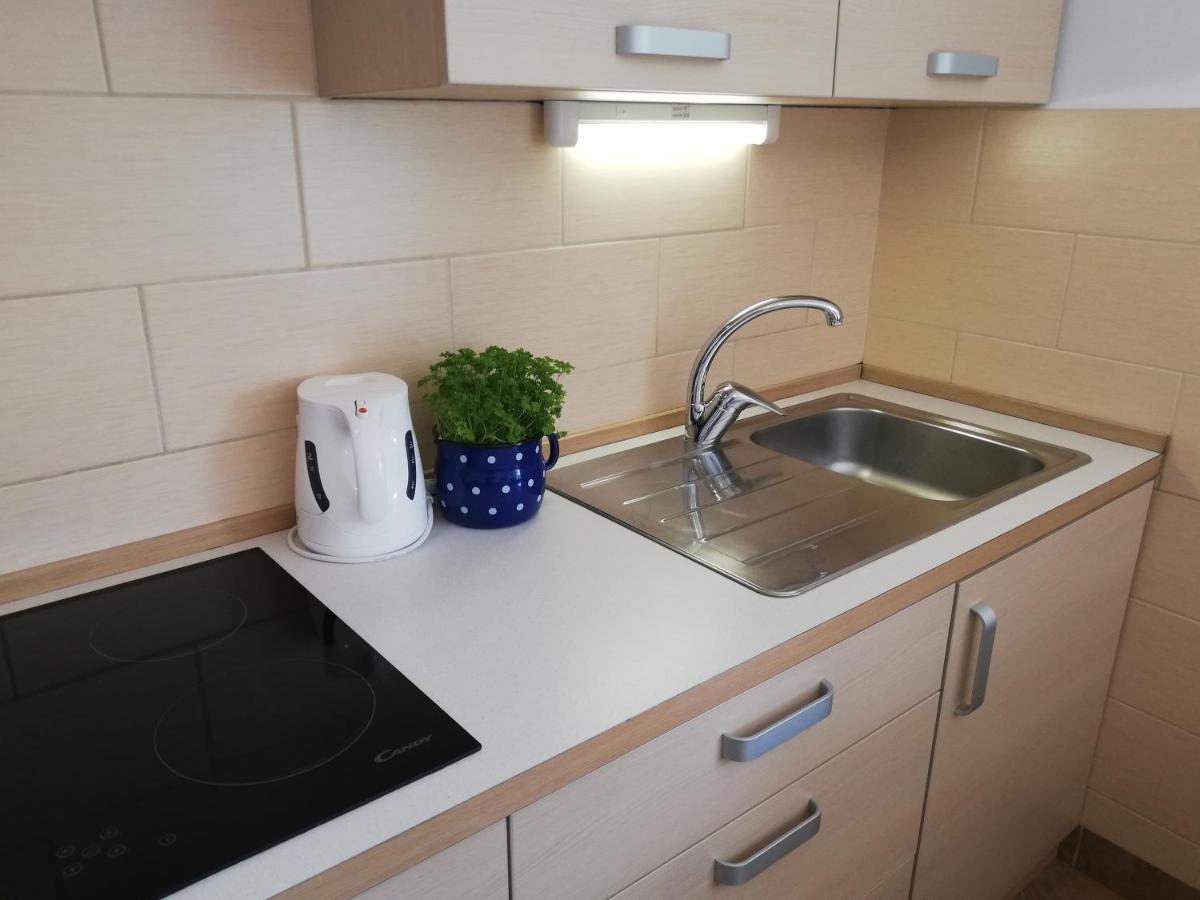 Apartments Mas Довє Екстер'єр фото